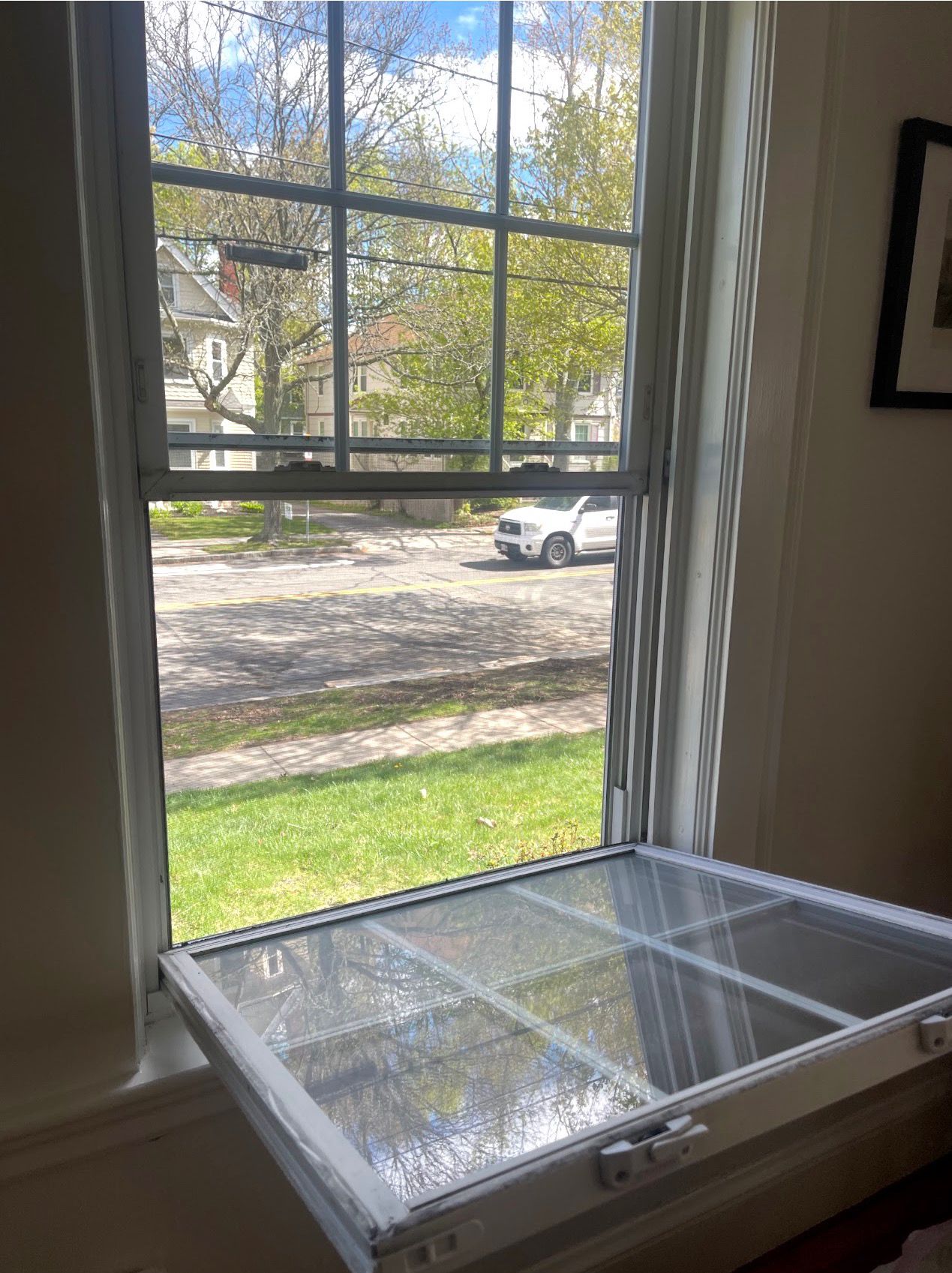 Window and glass cleaning detail during a deep cleaning service